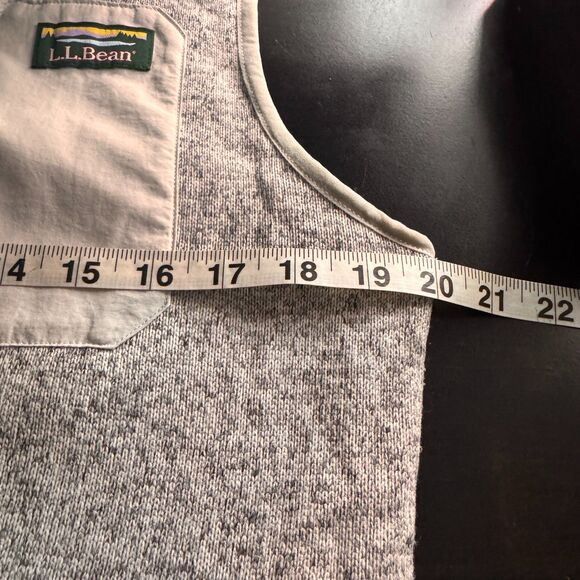 L.L. Bean Women’s MountainFleece Vest Gray Size M Regular Full Zip Pocketed - Picture 7 of 9